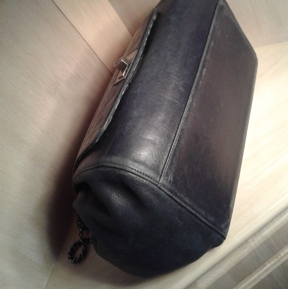 Authentic Chanel Flap Reissue Accordian Chocolate - Picture 7 of 8